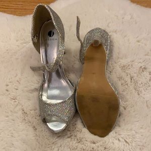 Size 7 glitter Jessica Heels